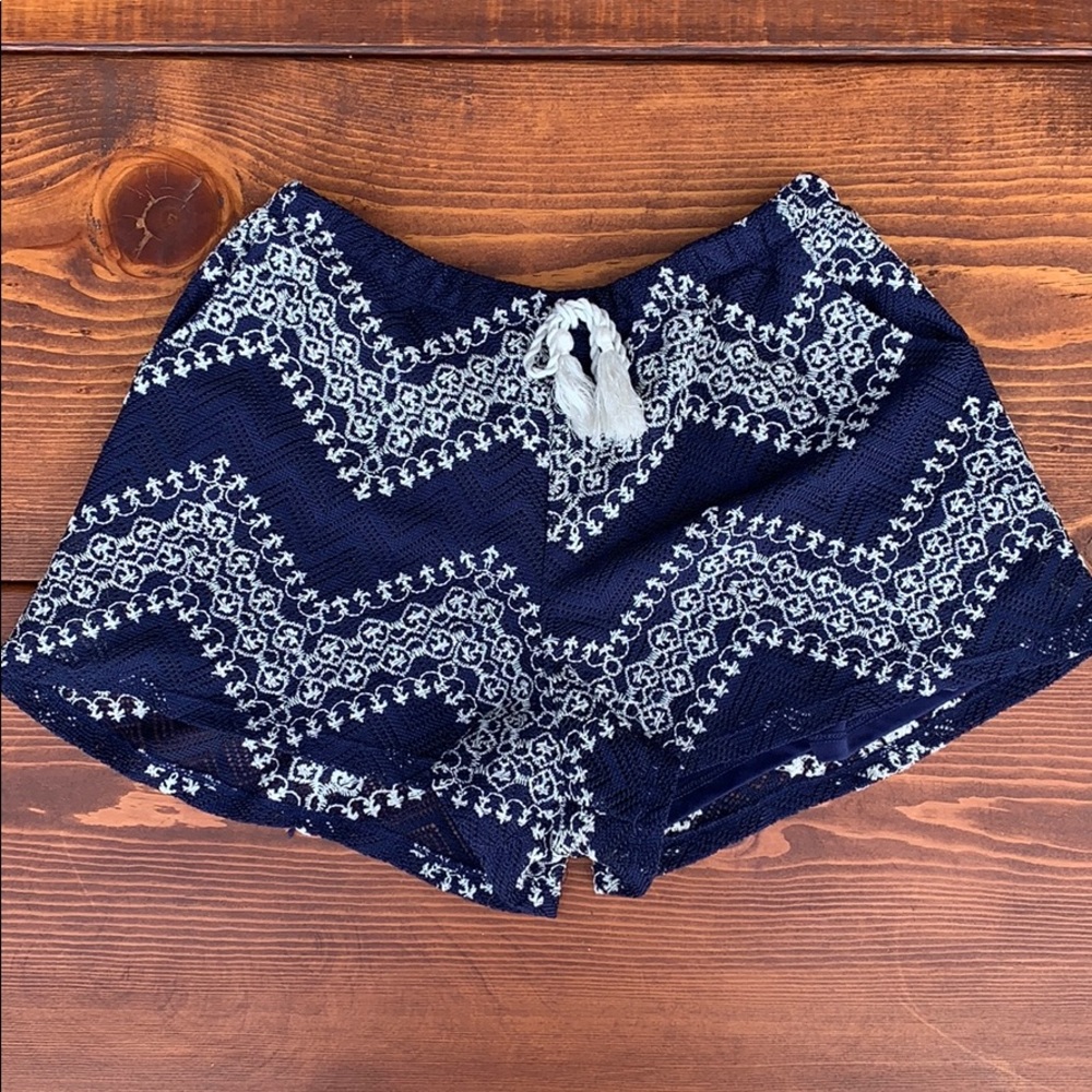 Xhilaration shorts